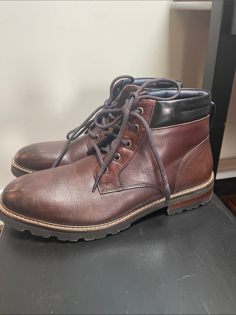 Men's leather boots size 7